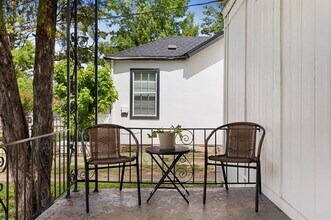 718 Genoa Ave in Dallas, TX - Building Photo - Building Photo