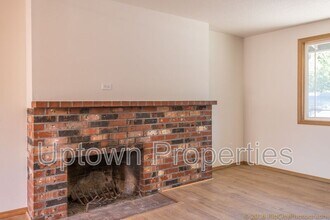 4035 SE King Rd in Milwaukie, OR - Building Photo - Building Photo