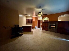 6312 Bellorita Dr in Bakersfield, CA - Building Photo - Building Photo