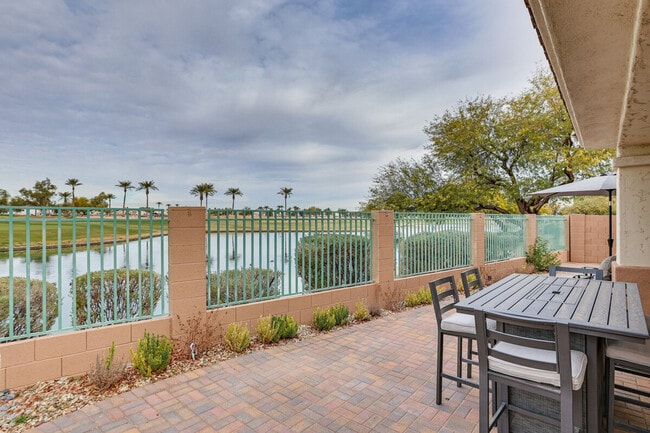 13716 W Cypress St in Goodyear, AZ - Building Photo - Building Photo