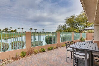 13716 W Cypress St, Unit SI ID1385923P in Goodyear, AZ - Foto de edificio - Building Photo