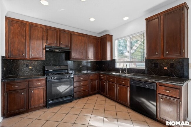 32068 Baywood St in Lake Elsinore, CA - Building Photo - Building Photo