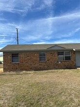 1513 Coral Cut Off in Azle, TX - Building Photo - Building Photo