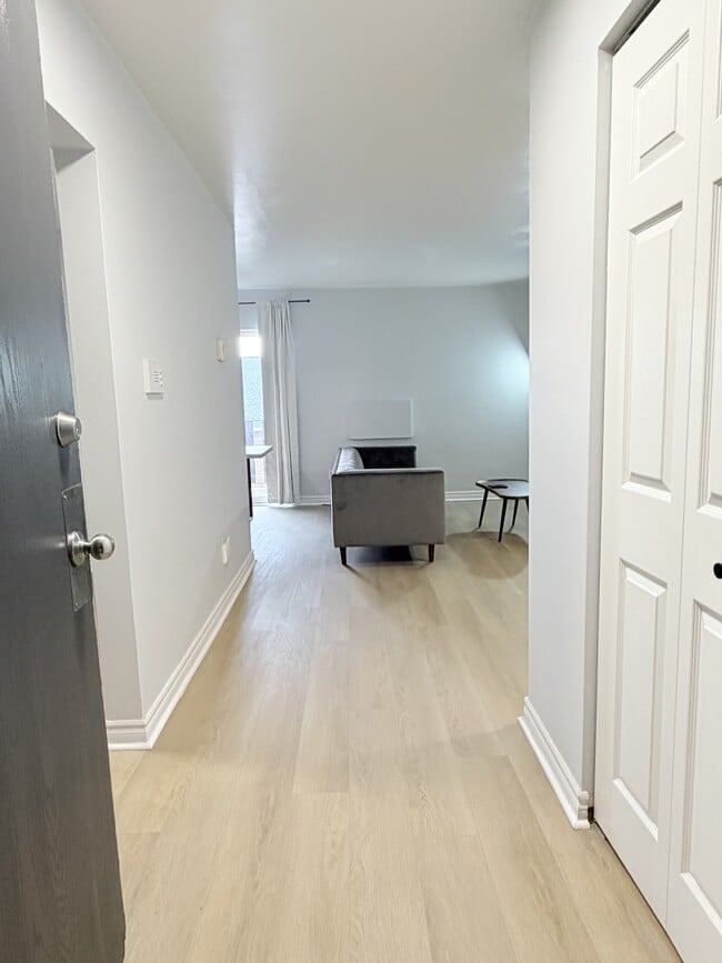 1980 Wyandotte St W in Windsor, ON - Building Photo - Building Photo