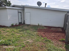 720 Southwell Ln in Florissant, MO - Building Photo - Building Photo