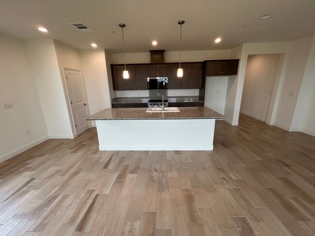 6542 W Sedona Ave in Visalia, CA - Building Photo - Building Photo