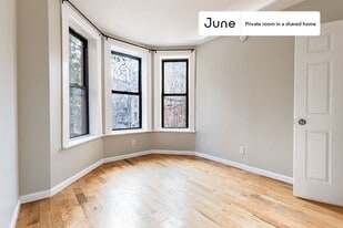 Room in Shared 4 bed/2 bath home in New York, NY - Building Photo