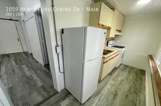 1059 Henry Ford Centre Dr in Windsor, ON - Building Photo - Building Photo