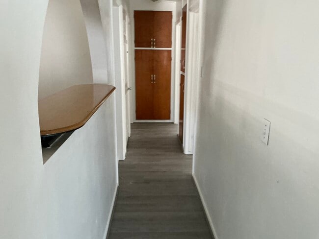 8126 S Pioneer St, Unit A in Midvale, UT - Foto de edificio - Building Photo