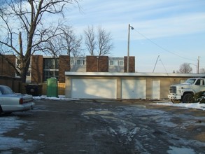 Madison Links Apartments in Peoria, IL - Building Photo - Other