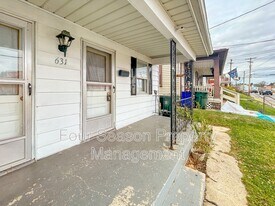 631 Washington Ave in Hagerstown, MD - Building Photo