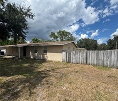 5706 E 30th Ave in Tampa, FL - Building Photo