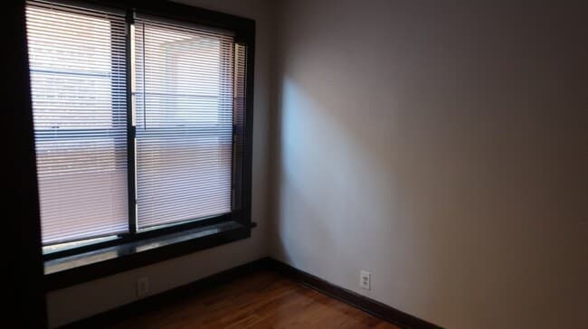 846 W Montrose Ave in Chicago, IL - Building Photo - Building Photo