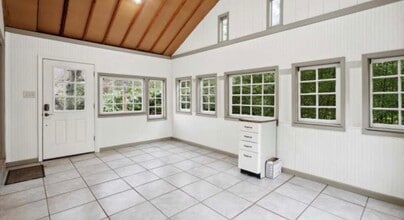 4240 Fairview Ave in Newtown Square, PA - Building Photo - Building Photo