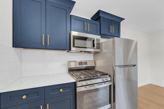 1008 Wilks Ave in Austin, TX - Building Photo - Building Photo