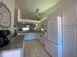 6730 Beach Resort Dr in Naples, FL - Building Photo - Building Photo