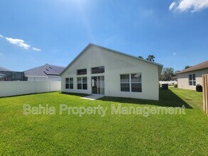1309 Horsemint Ln in Zephyrhills, FL - Building Photo - Building Photo