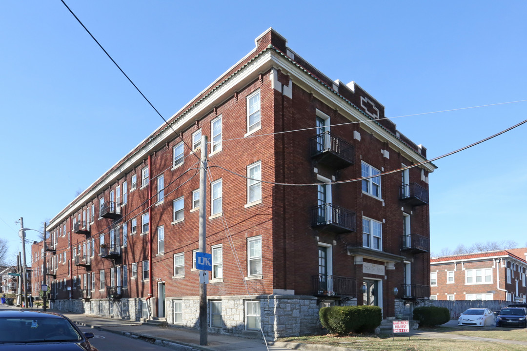 Preston Arms in Lexington, KY - Building Photo