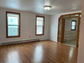 79 19th St in Lowell, MA - Foto de edificio - Building Photo