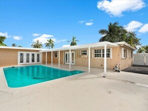 1501 SW 57th Ave in Plantation, FL - Building Photo - Building Photo