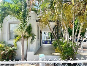 530 SW 14th Ave in Miami, FL - Building Photo - Building Photo