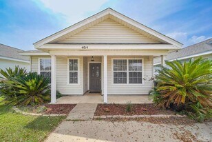 4014 Glenway Dr in Pensacola, FL - Building Photo