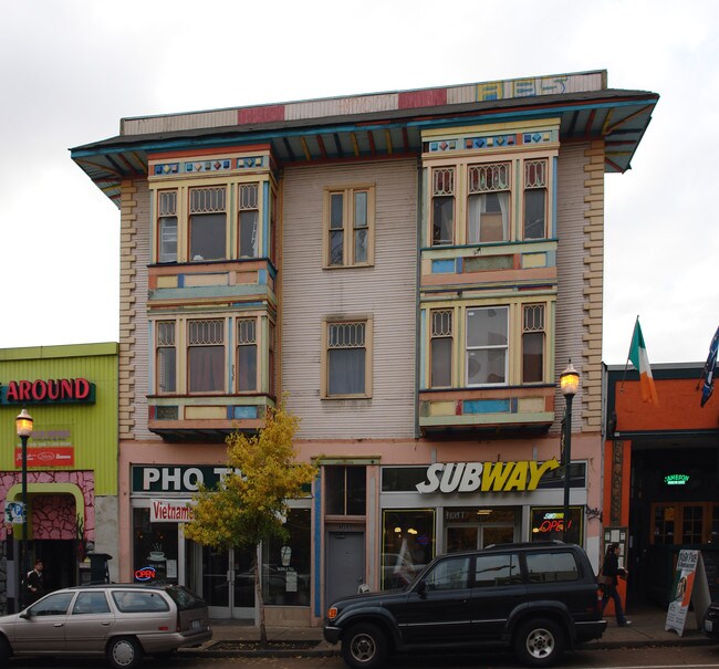 Doll House Apartments