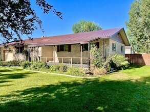 1920 Sabin Dr in Ammon, ID - Building Photo - Building Photo