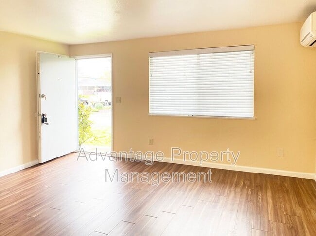 588 NW Oak Ave in Corvallis, OR - Building Photo - Building Photo