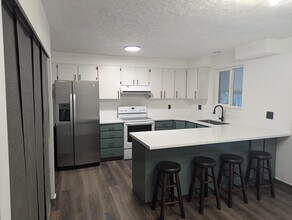 2820 N 450 E in Ogden, UT - Foto de edificio - Building Photo