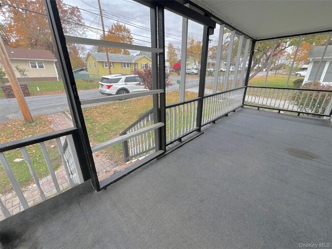 229 Commonwealth Ave in Middletown, NY - Building Photo - Building Photo