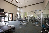 Fitness Center - Cierra Crest Apartamentos in Denver, Colorado
