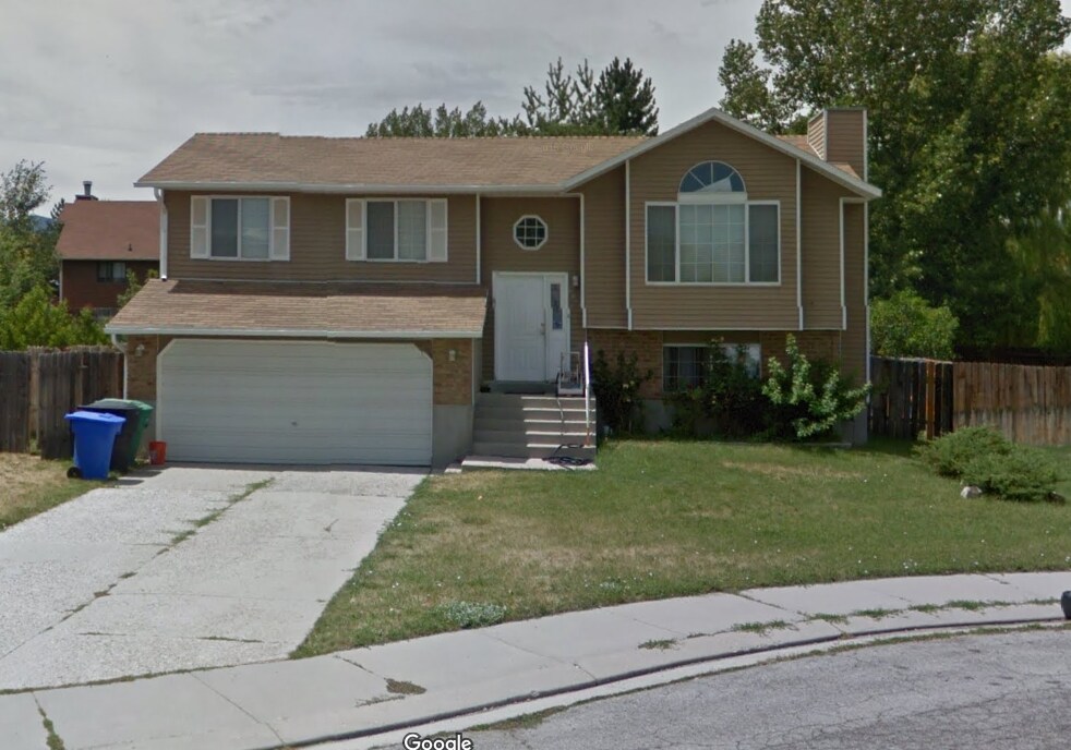 6862 S 4975 W in West Jordan, UT - Building Photo