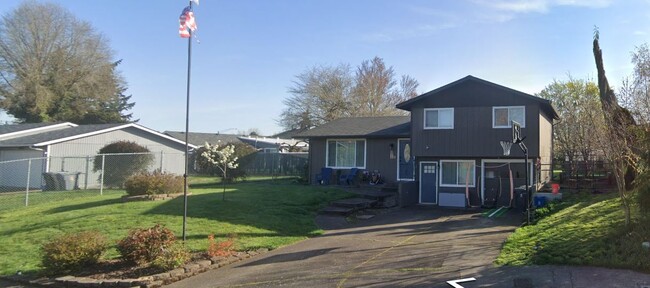 property at 2313 Ermine Ct SE