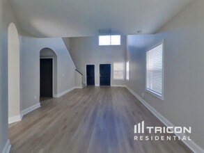 10031 Landport Way in Land O Lakes, FL - Building Photo - Building Photo