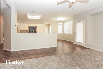 8049 Rock Port Cir in Las Vegas, NV - Building Photo - Building Photo