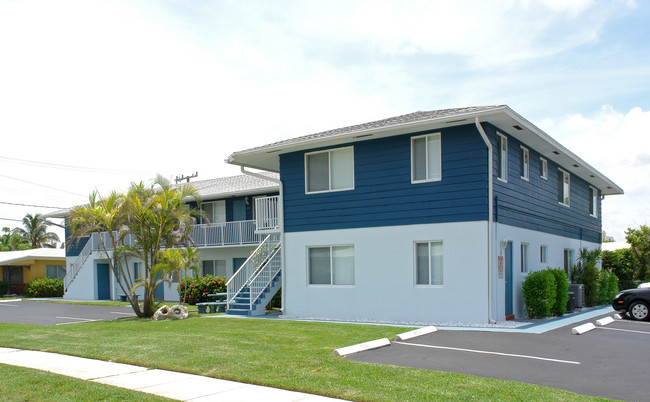Sea Shell Apartments in Deerfield Beach, FL - Foto de edificio - Building Photo