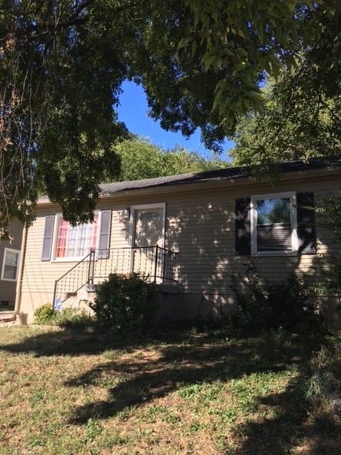 property at 303 Chamberlin St