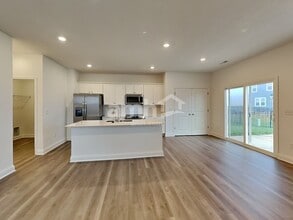 312 Pne Hl Ct in Delaware, OH - Building Photo - Building Photo