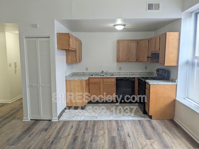 property at 2707 Russell Blvd