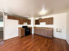 13865 N 48th Ave in Glendale, AZ - Building Photo - Building Photo