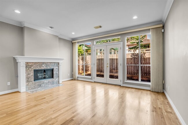 property at 4916 Travis St