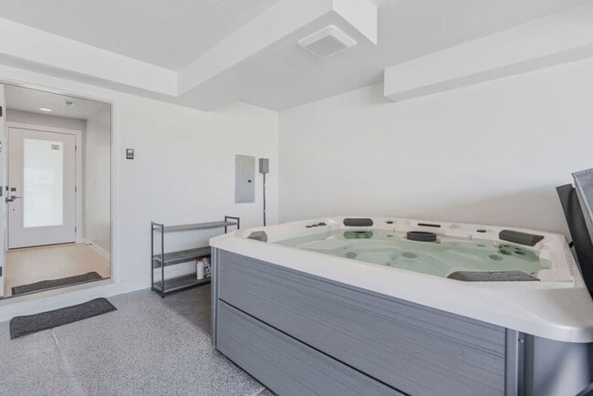 6727 Purple Poppy Ln in Park City, UT - Building Photo - Building Photo