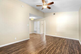 401 Blackson Ave in Austin, TX - Building Photo - Building Photo