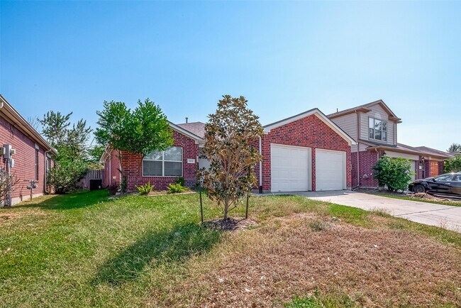 5910 Spring Sunrise Dr in Richmond, TX - Building Photo - Building Photo