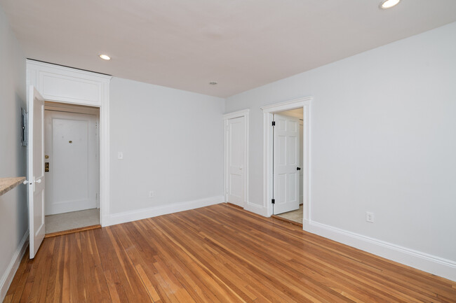 10 Durham St, Unit 15 in Boston, MA - Building Photo - Building Photo