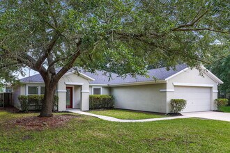 7109 Beekman Lake Dr in Jacksonville, FL - Building Photo - Building Photo