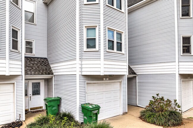 803-814 Baltic Walk in Virginia Beach, VA - Building Photo - Building Photo