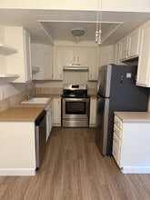 10222 Black Mountain Rd, Unit 67 in San Diego, CA - Foto de edificio - Building Photo