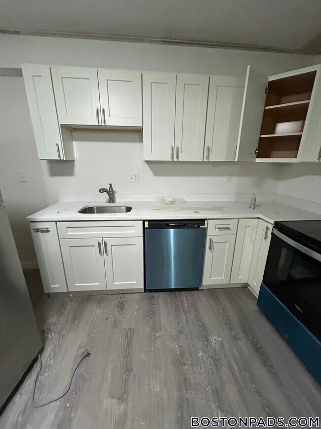 30 Normandy Ave